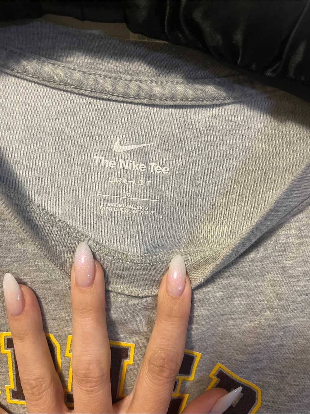 Nike Gray Cropped Gophers Tee with Maroon and Yellow Logo - Picture 2 of 4
